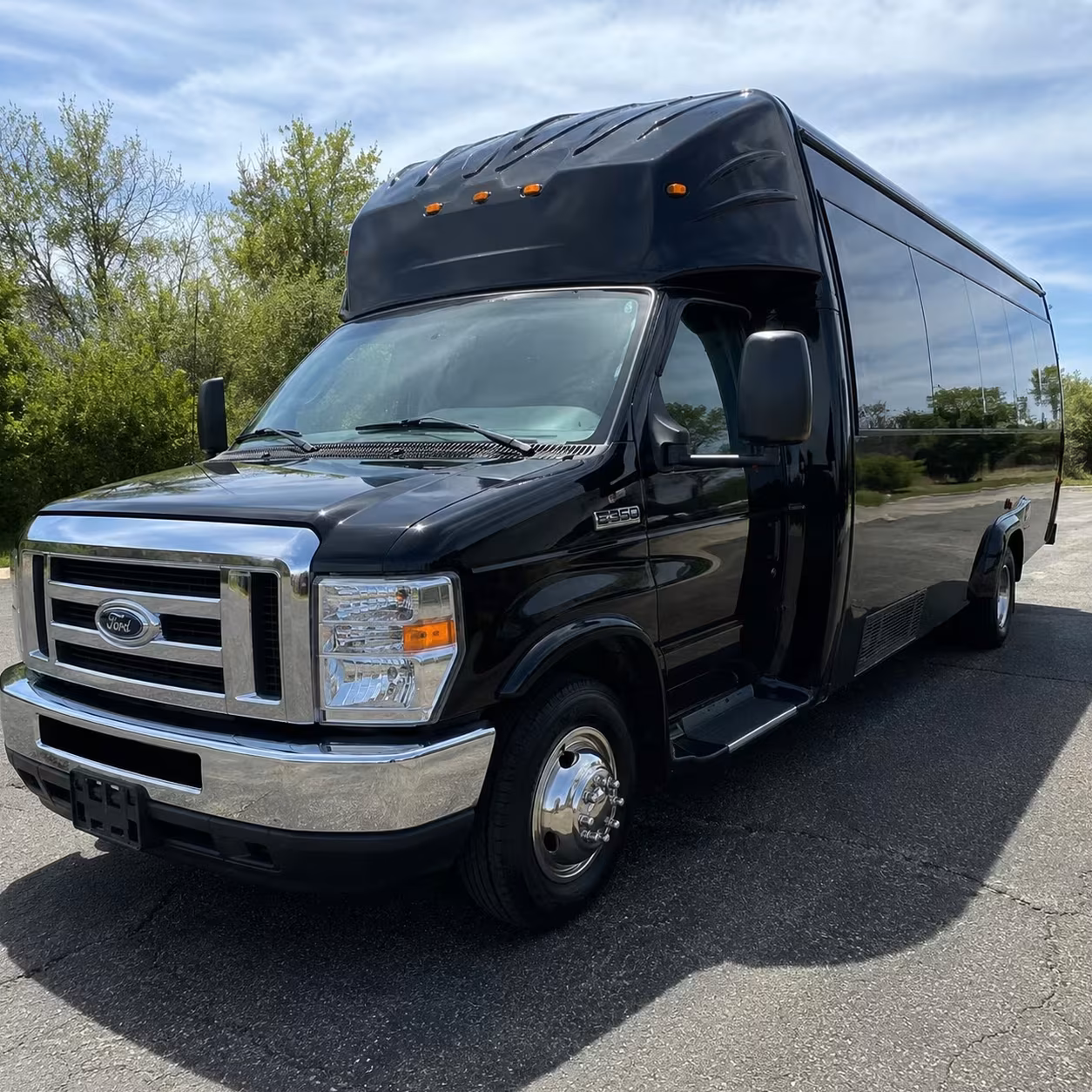 lehi party bus rentals for concert nights
