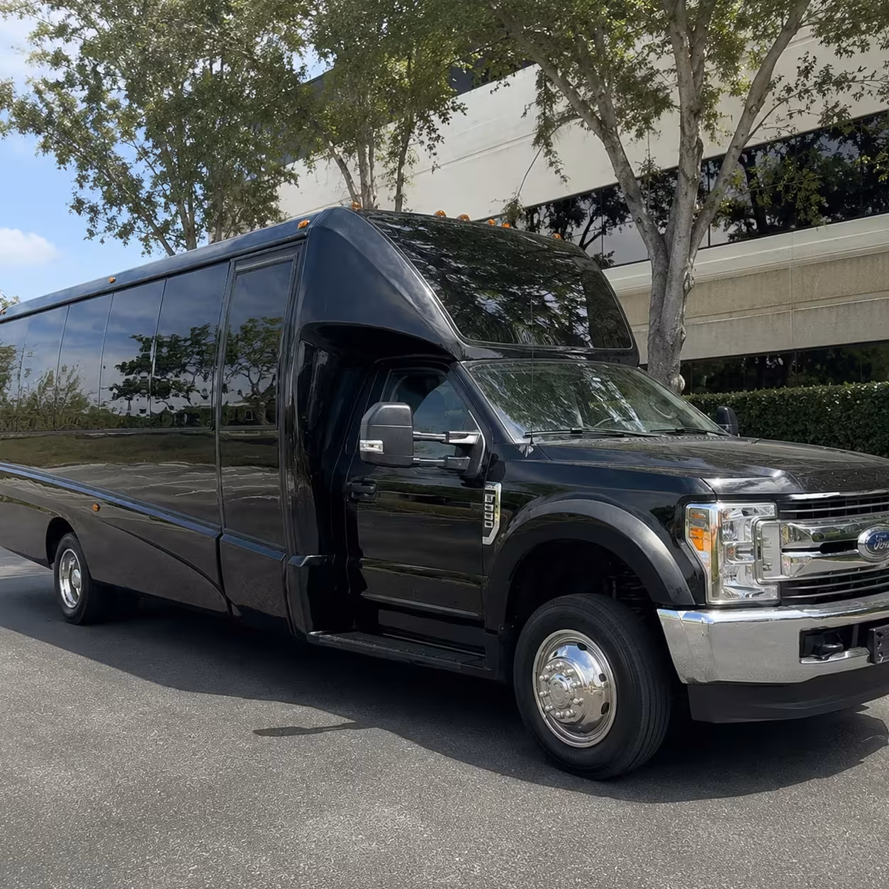 lehi party bus rentals for lehi high and skyridge proms