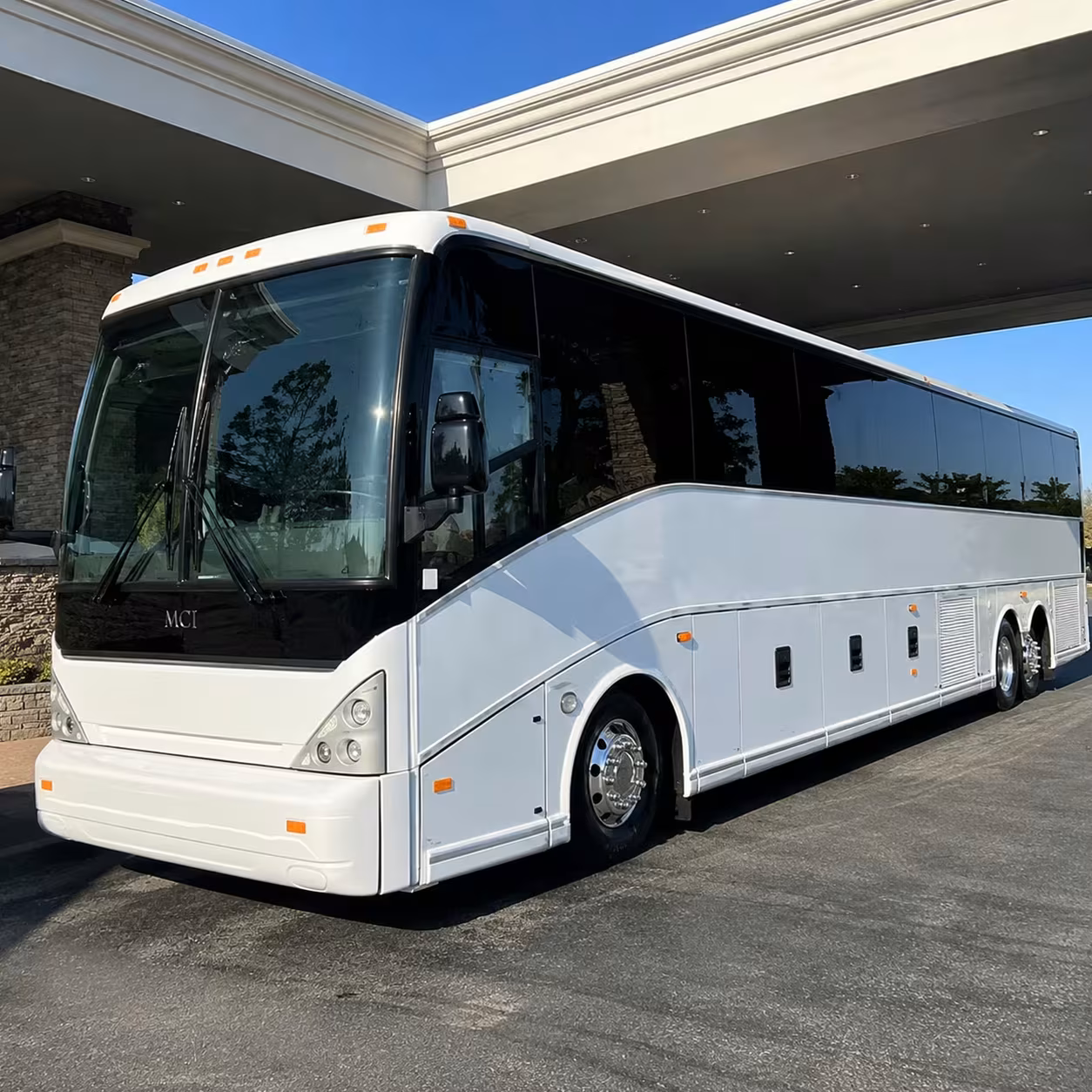 silicon slopes employee bus rentals in lehi utah